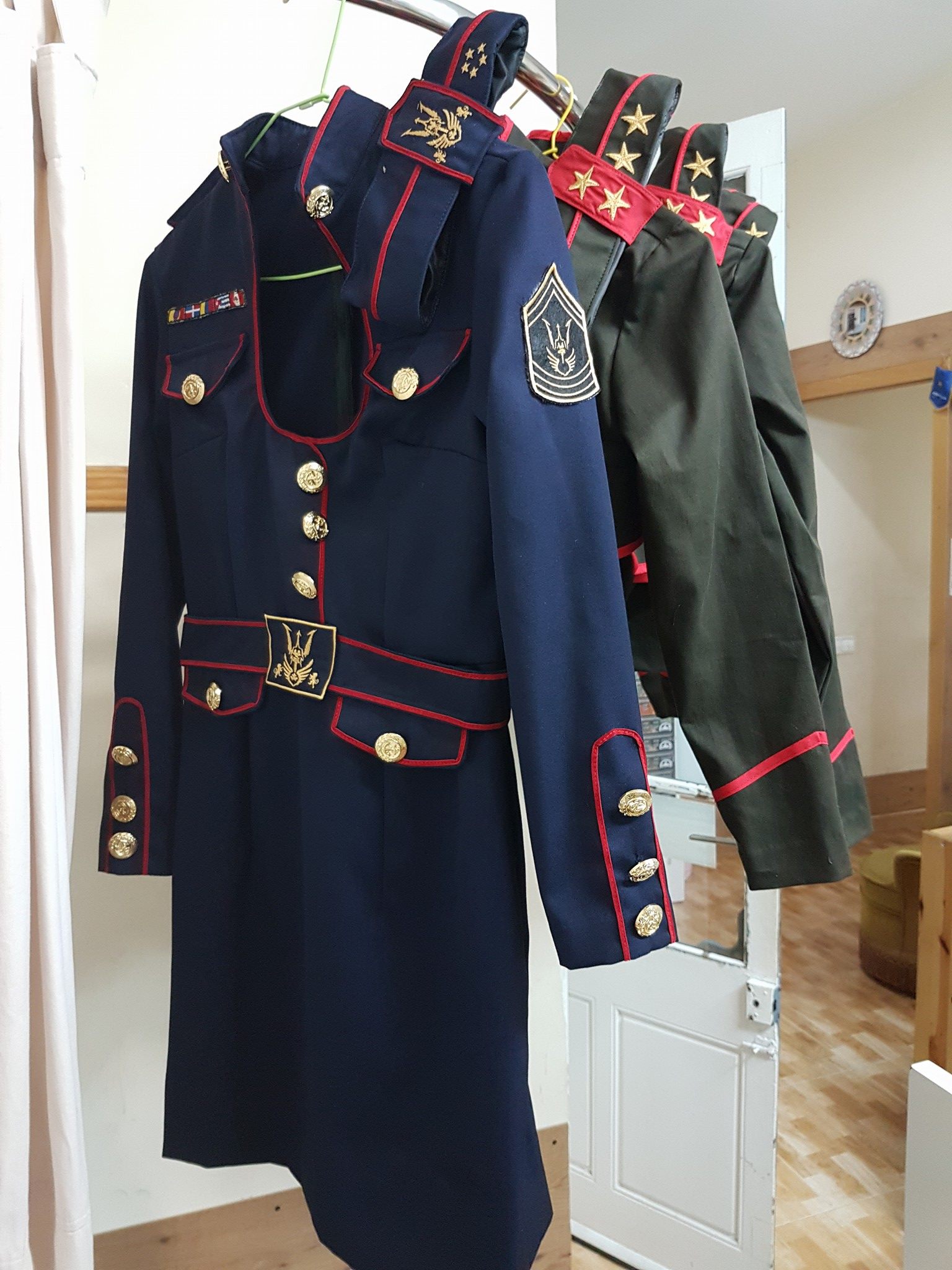 Uniformes y vestuarios de confeccion a medida personalizados - Dayse Arranjaments